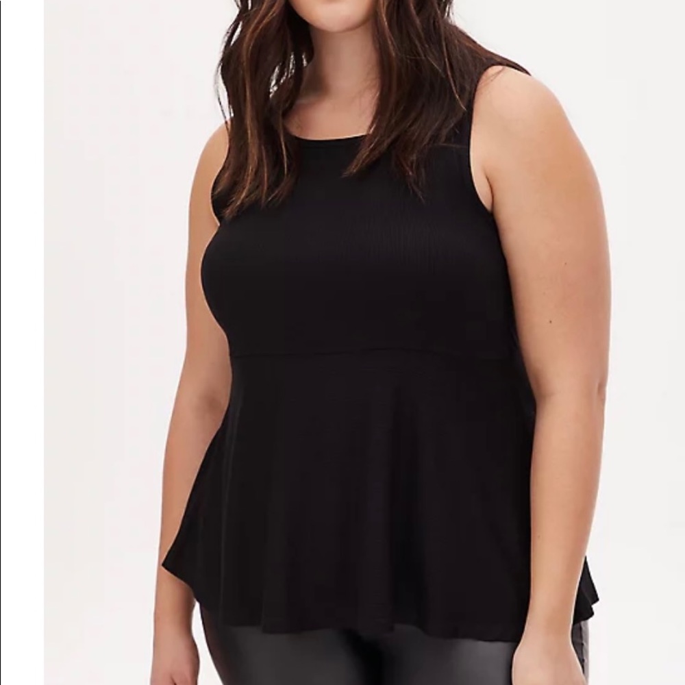 SUPER SOFT RIBBED BLACK PEPLUM TANK